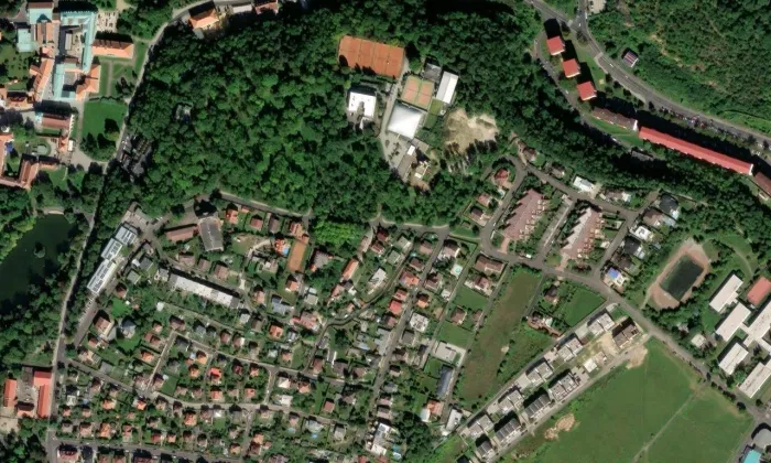 Hrádek Škvárovník – letecký pohled