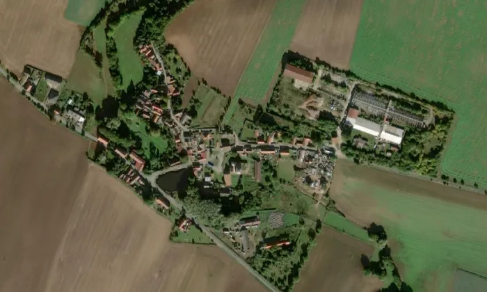 Hradenín – letecký pohled