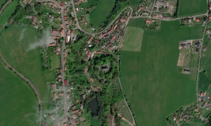 Hradiště s předhradím – letecký pohled