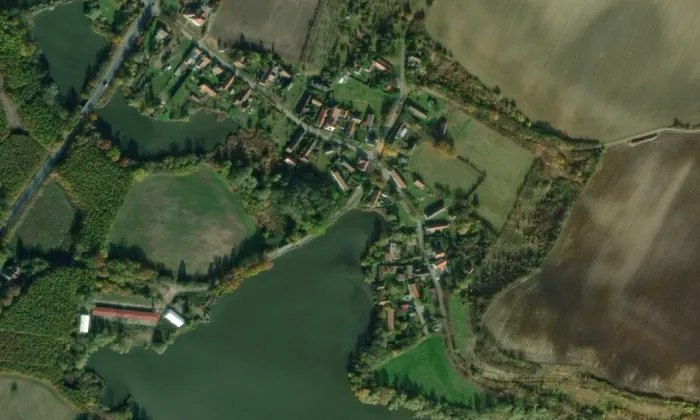 kříž v Nouzově – letecký pohled