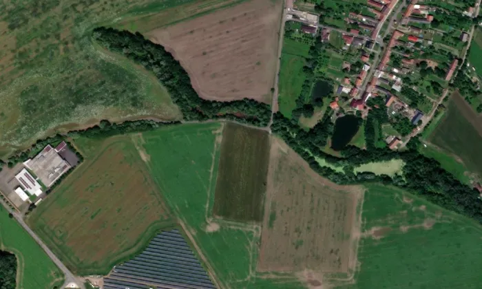 Kamenný kříž u Stonáče – letecký pohled
