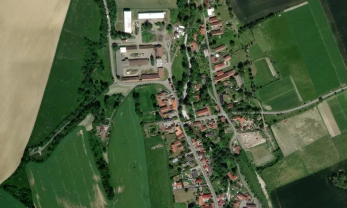 kamenný most v Lozicích – letecký pohled