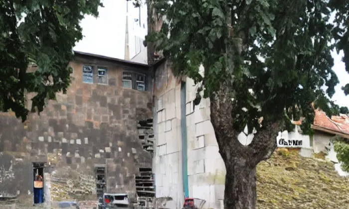 kaple na návsi v Jenčicích – jaro