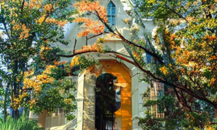 kaple se zvoničkou – autumn