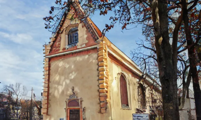 kaple svatého Isidora (Nové Strašecí) – léto