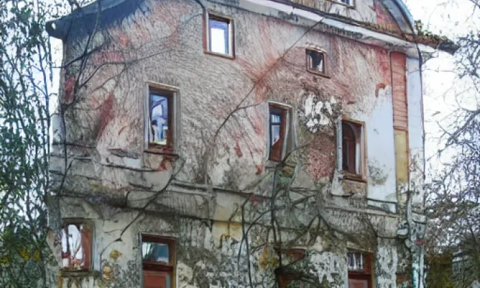 kaple svatého Jana Nepomuckého (Týnec) – jaro