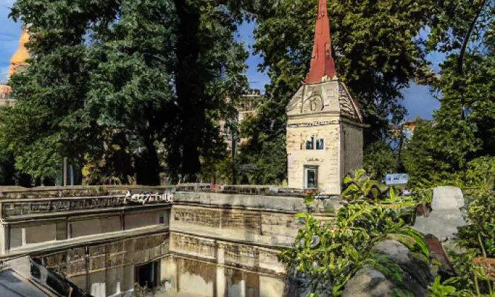 kaplička svatého Jana Nepomuckého (Tihava) – léto