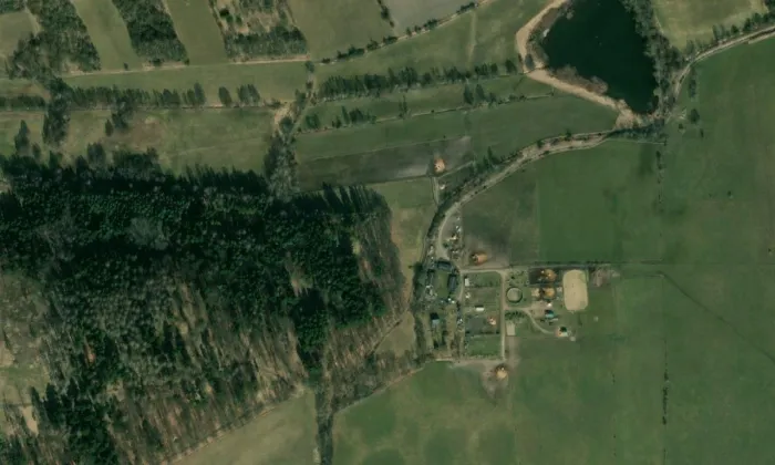 keltská viereckschanze u Mšeckých Žehrovic – letecký pohled