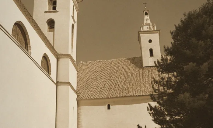 Klášter paulánů – historical