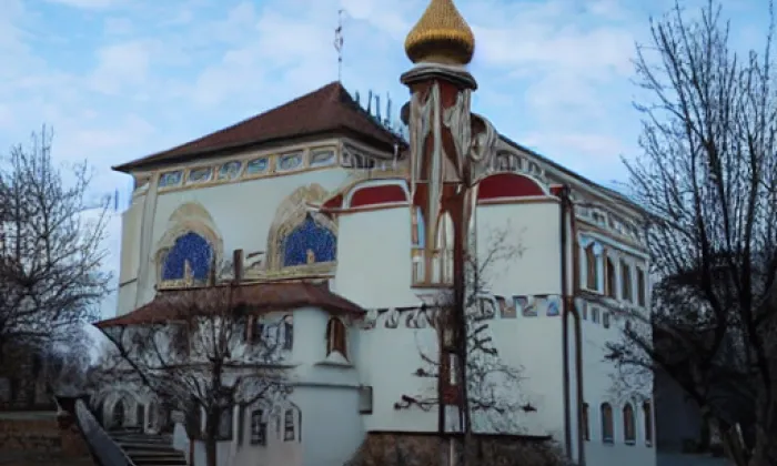 Kostel Čtrnácti svatých pomocníků (Louny) – iluminace