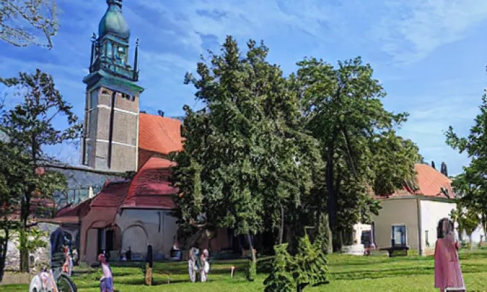 Kostel Nanebevzetí Panny Marie (Charvatce) – podzim