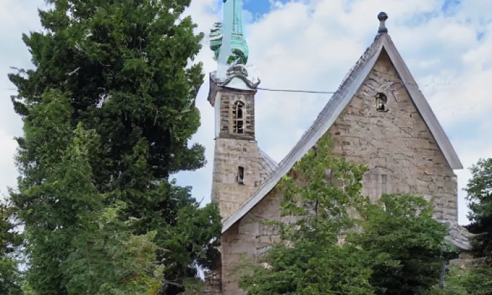 Kostel Nanebevzetí Panny Marie (Kozlov) – jaro
