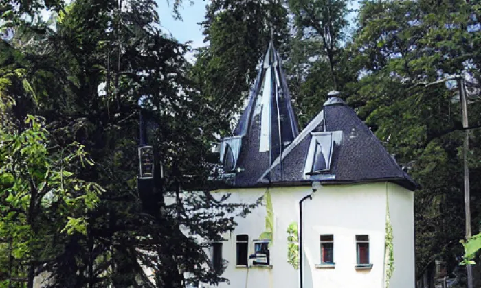 kostel Nanebevzetí Panny Marie v Poděbradech – jaro