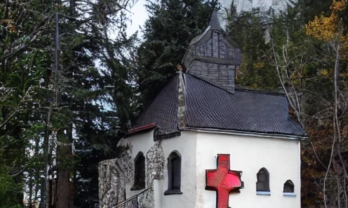 kostel Nanebevzetí Panny Marie v Poděbradech – zima