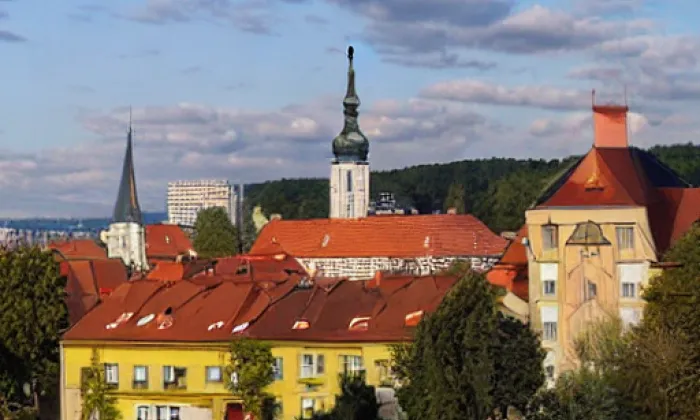 Kostel Narození Páně (Praha) – autumn