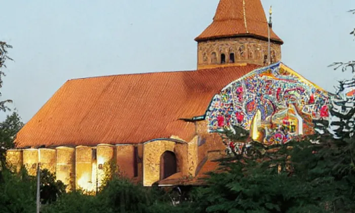 kostel Narození Panny Marie (Průhonice) – iluminace