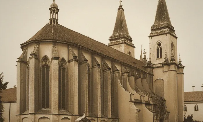 Kostel Narození Panny Marie v Roudnici nad Labem – historical