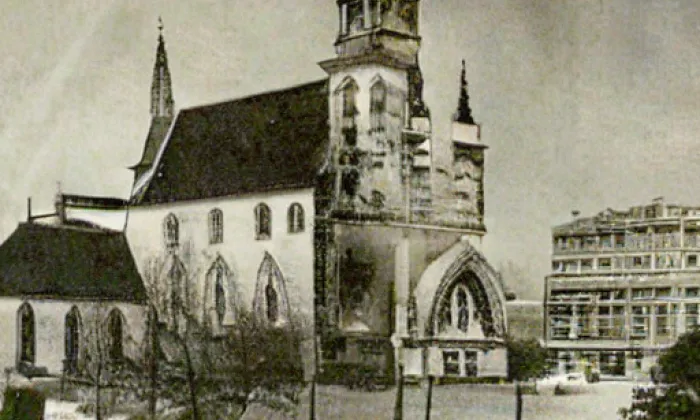 Kostel Nejsvětější Trojice (Aš) – léto