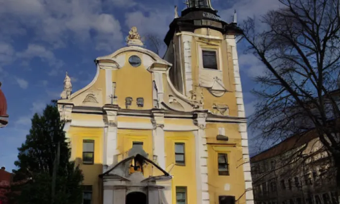 Kostel Nejsvětější Trojice (Chýnov) – léto
