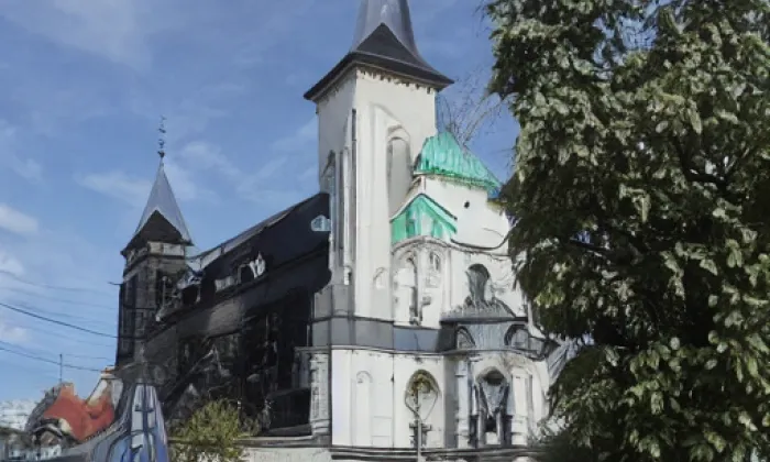 Kostel Nejsvětější Trojice (Habrovany) – noc