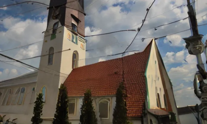 Kostel Nejsvětější Trojice (Sulejovice) – winter