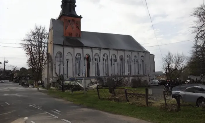 Kostel Panny Marie Karmelské (Býkov) – jaro