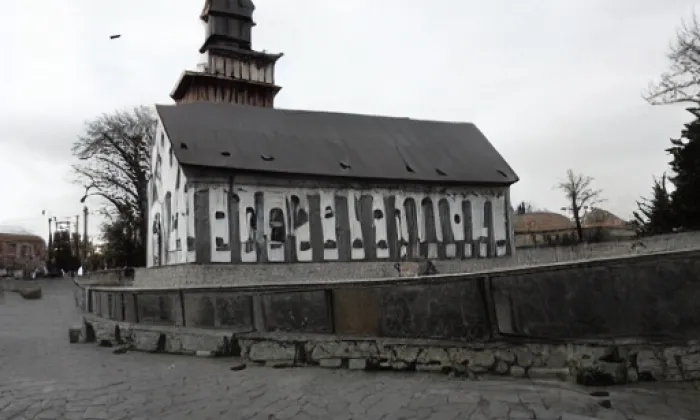 Kostel Panny Marie Karmelské (Býkov) – léto