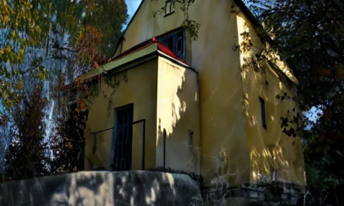 kostel svaté Anny (Bezděkov) – autumn
