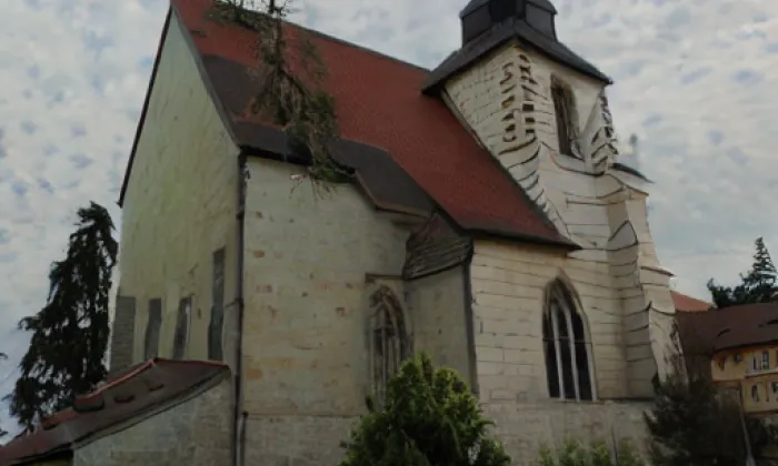 Kostel svaté Kateřiny (Nová Ves u Mladé Vožice) – podzim