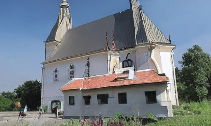 kostel svaté Máří Magdaleny (Bartošovice v Orlických horách) – podzim