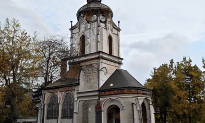 Kostel svatých Andělů Strážných (Kostelec nad Černými lesy) – iluminace