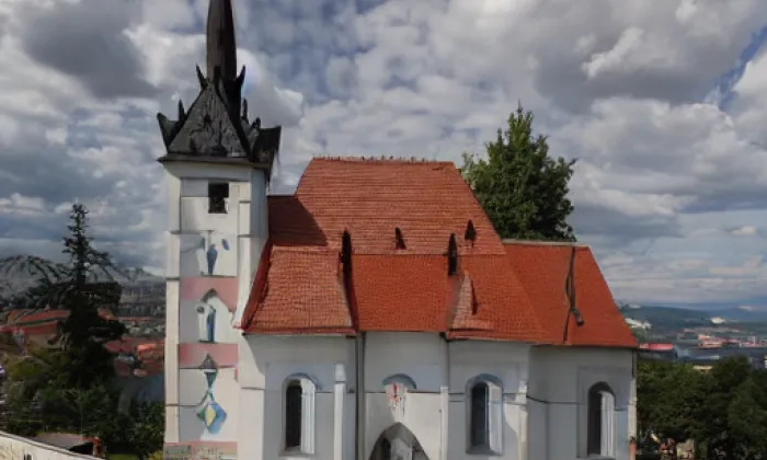 Kostel svatých Filipa a Jakuba (Frantoly) – noc