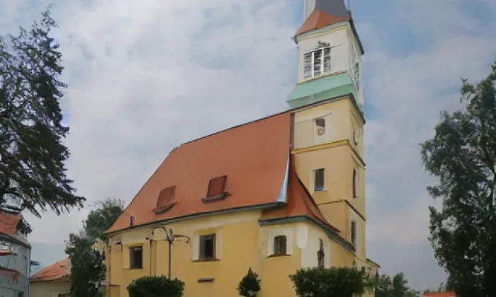 Kostel svatých Filipa a Jakuba (Slavče) – jaro
