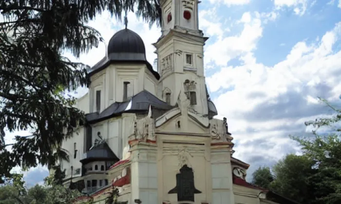 kostel svatých Petra a Pavla (Hrádek) – winter