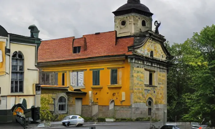 Kostel svatých Petra a Pavla (Peruc) – autumn