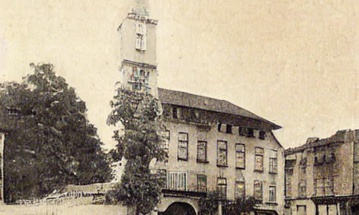 Kostel svatého Štěpána (Mostecké Předměstí) – podzim