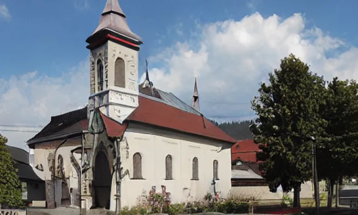 Kostel svatého Apolináře (Modlany) – spring
