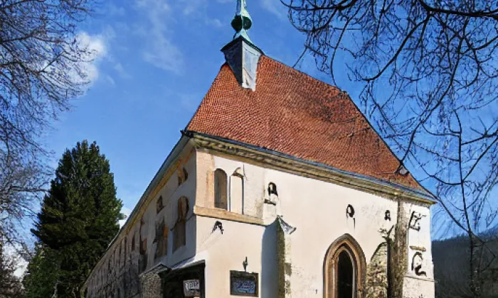 Kostel svatého Bartoloměje (Březí) – summer