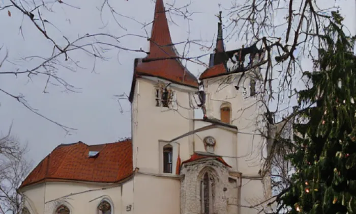 Kostel svatého Bartoloměje (Chodovice) – winter