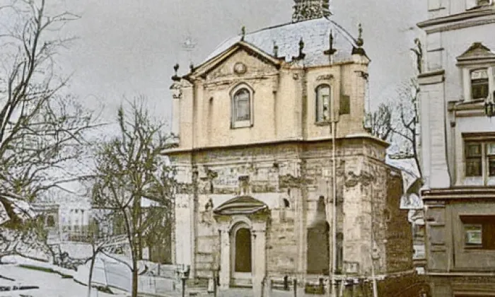 Kostel svatého Bartoloměje (Jenišův Újezd) – léto