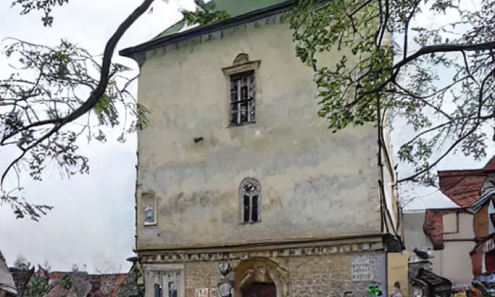 kostel svatého Bartoloměje (Otradov) – jaro