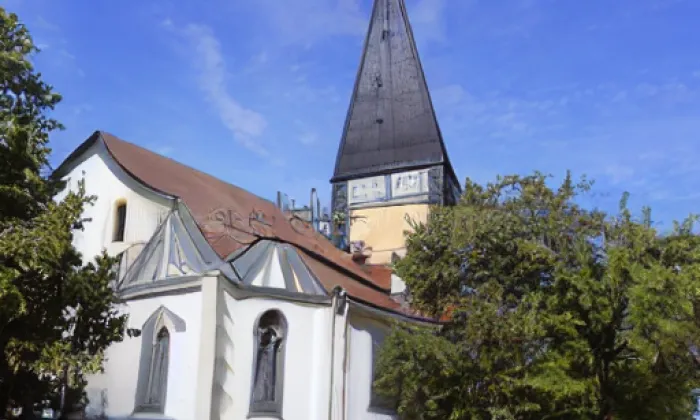 Kostel svatého Ferdinanda – jaro