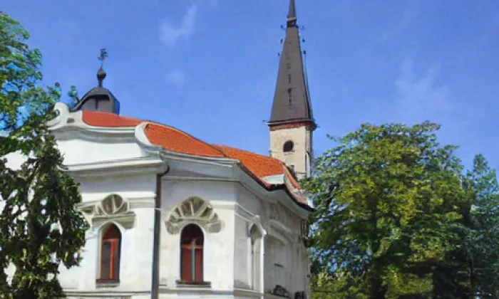 Kostel svatého Ferdinanda – léto