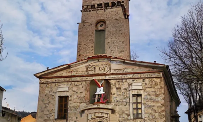 Kostel svatého Františka z Assisi (Kněžmost) – autumn
