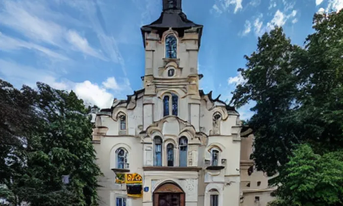 Kostel svatého Františka z Assisi v Podmoklech – autumn