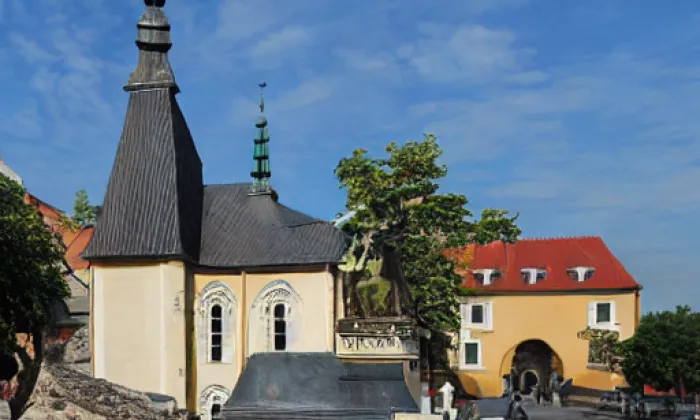 Kostel svatého Havla (Úhošťany) – summer
