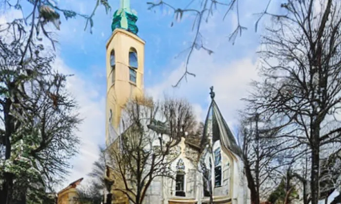 kostel Svatého Jakuba Staršího (Stračov) – léto
