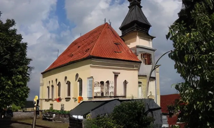 Kostel svatého Jakuba Většího (Dalečín) – jaro