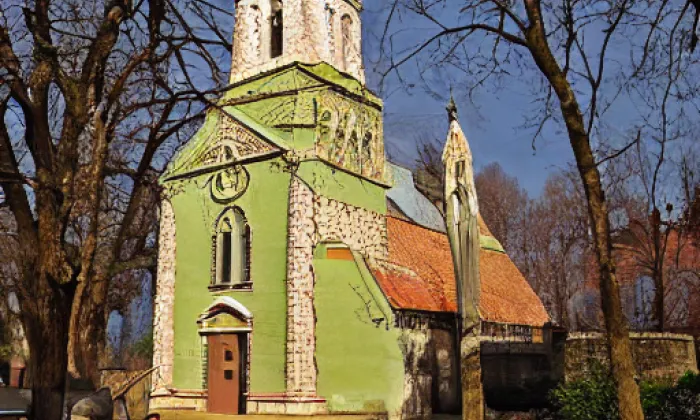 Kostel svatého Jakuba Většího (Lahovice) – summer