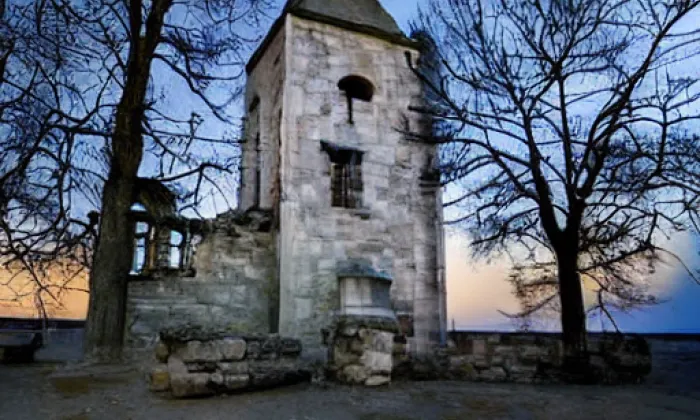 Kostel svatého Jana Křtitele (Střížov) – noc